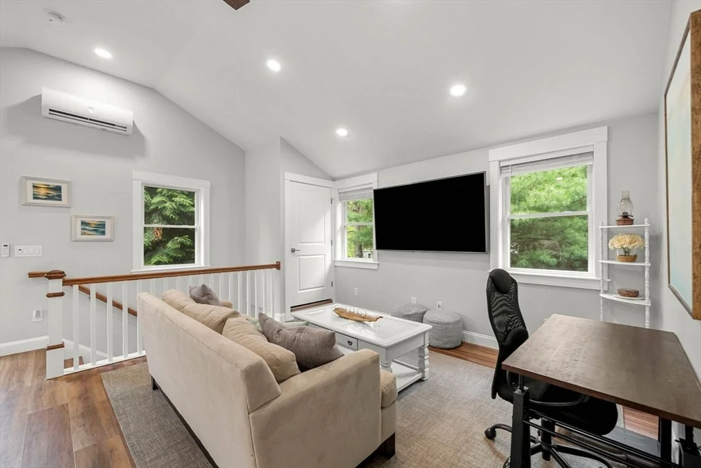 Photo of 120 Powers Rd