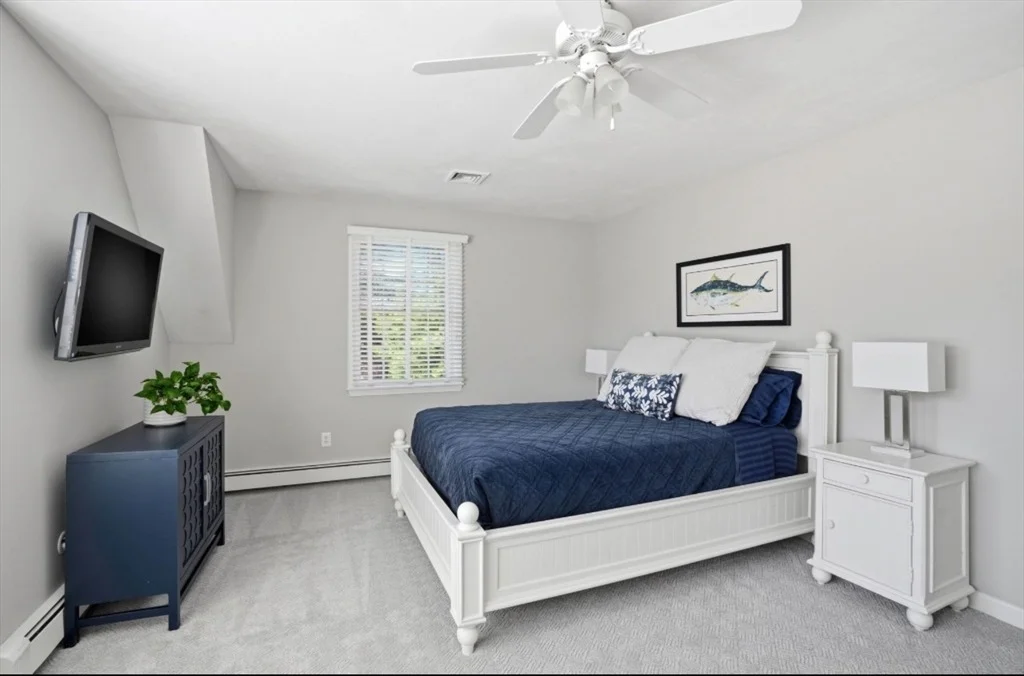 Photo of 160 Hillcrest Rd