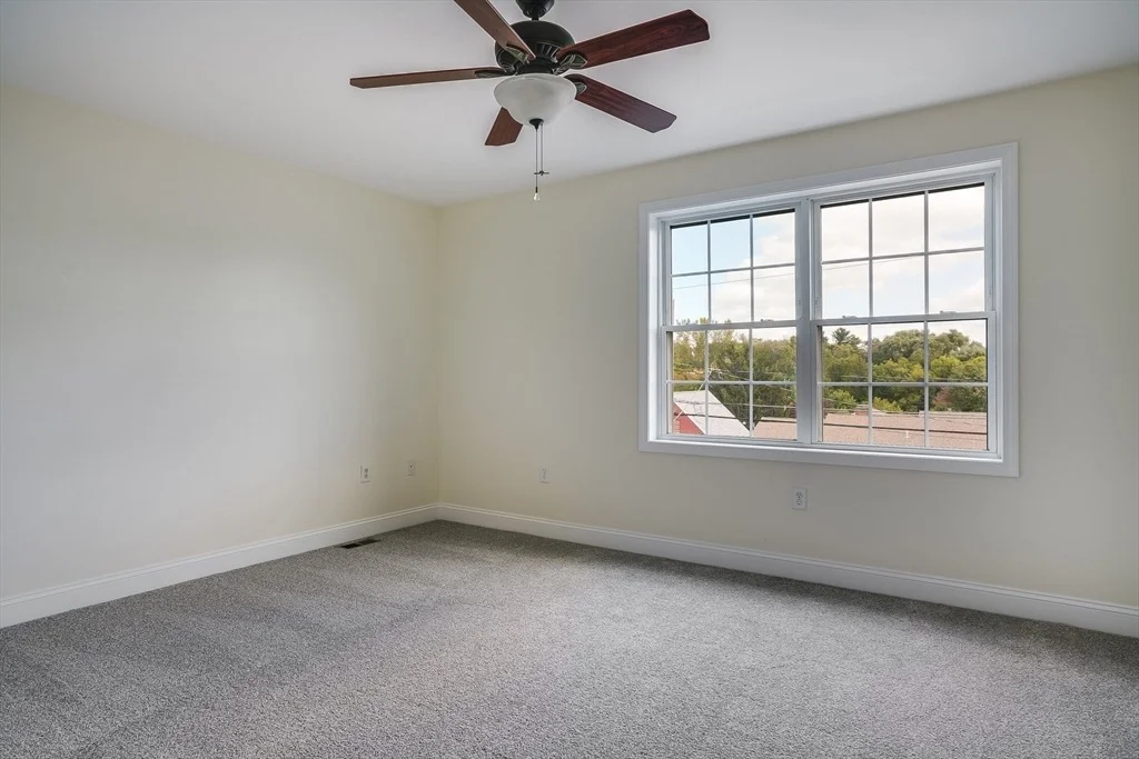 Photo of 40 Comet Rd