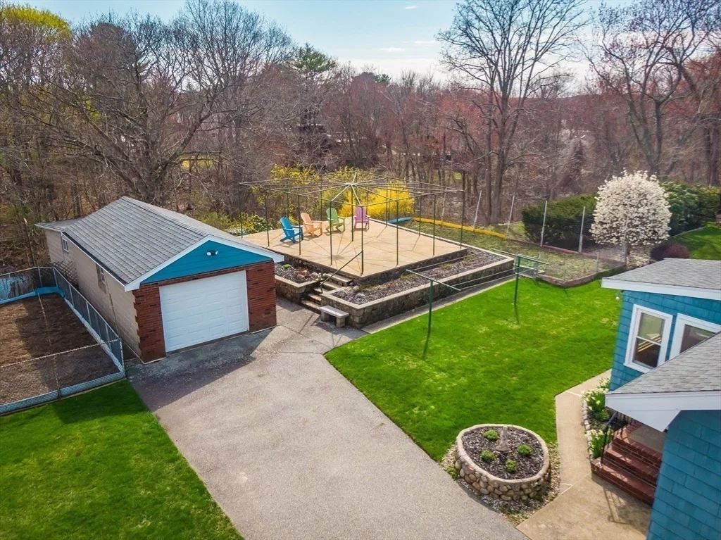 Photo of 7 Cedarcrest Rd