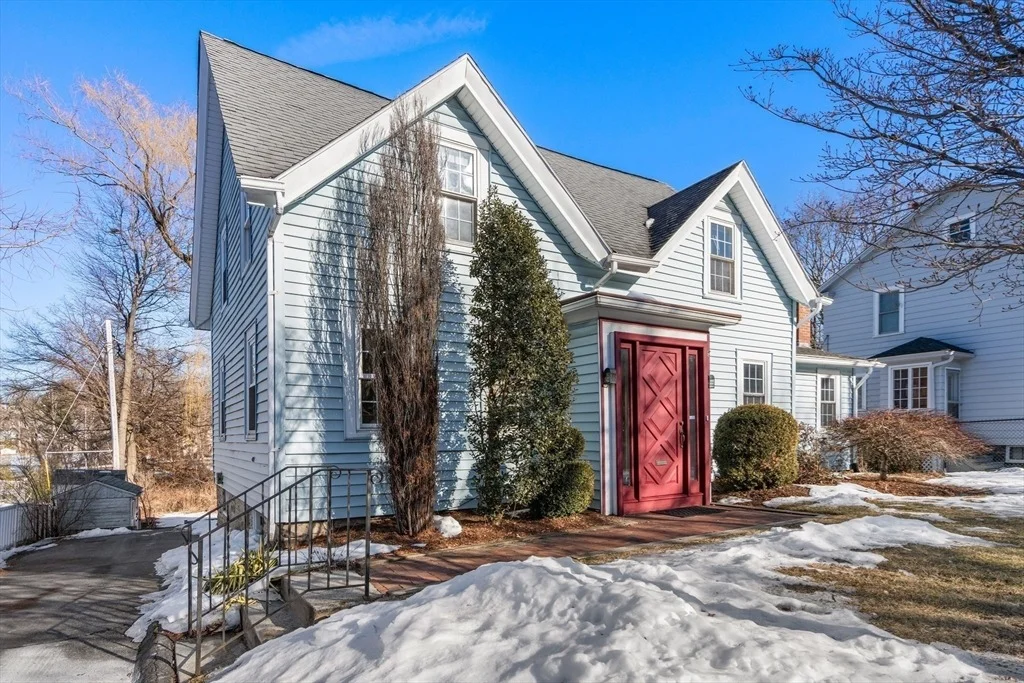 Photo of 122 Forest St