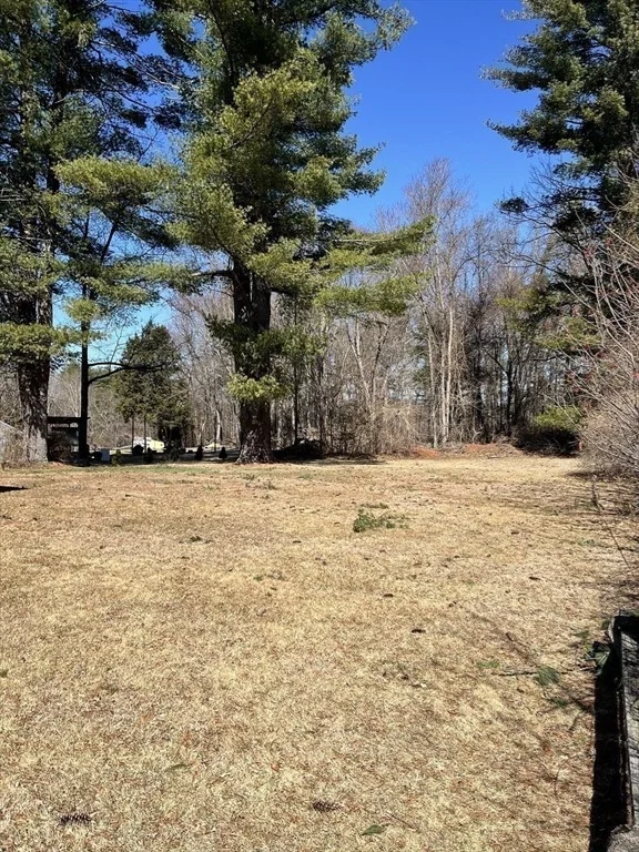 Photo of 13 Riverview Dr