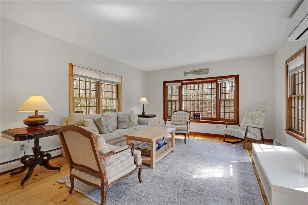 Photo of 12 Highview Circle