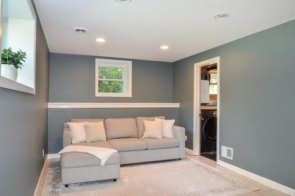 Photo of 280 Randall Rd