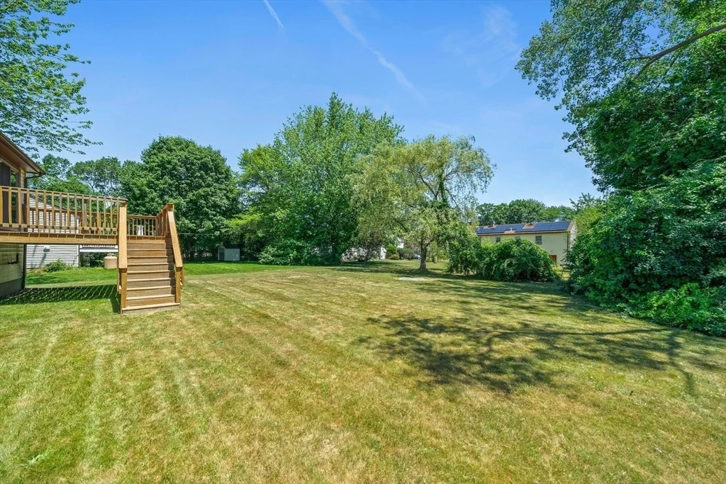 Photo of 36 Bittersweet Ln