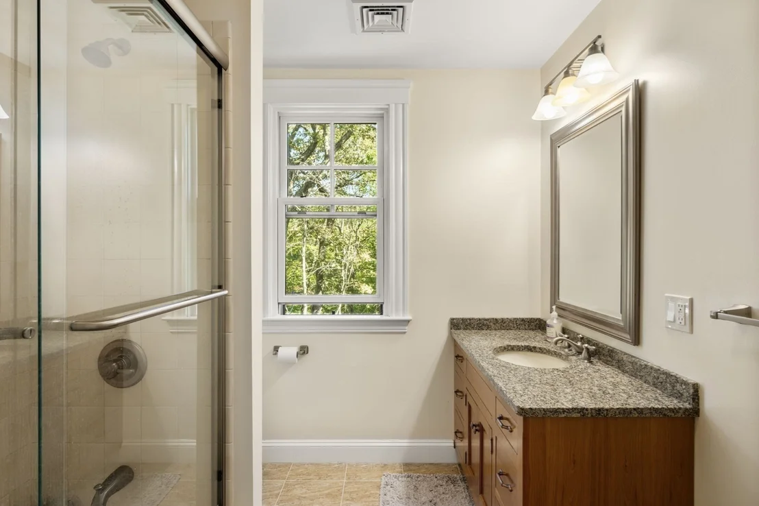 Photo of 250 Meadowbrook Road