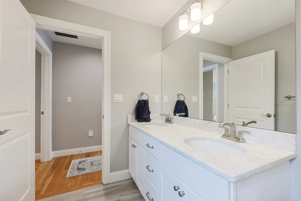 Photo of 7 Pheasantwood Dr