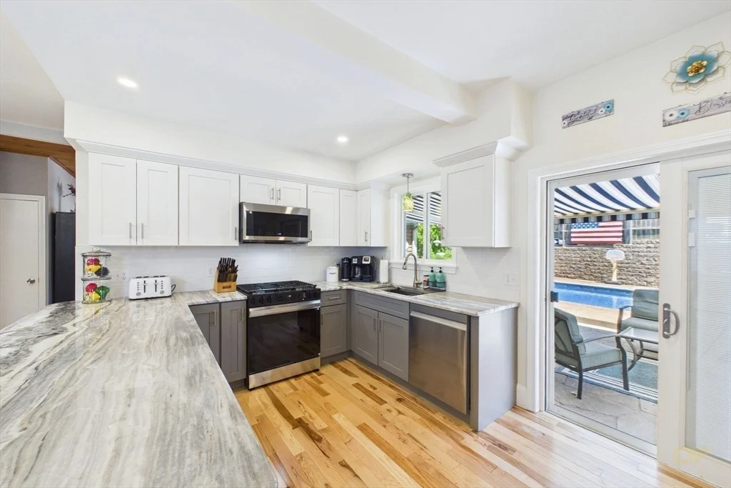 Photo of 87 Stowe St
