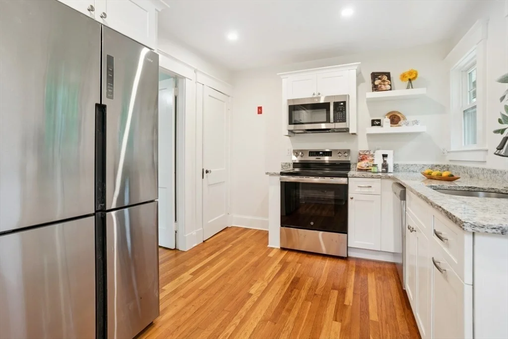 Photo of 71 Winthrop Ave
