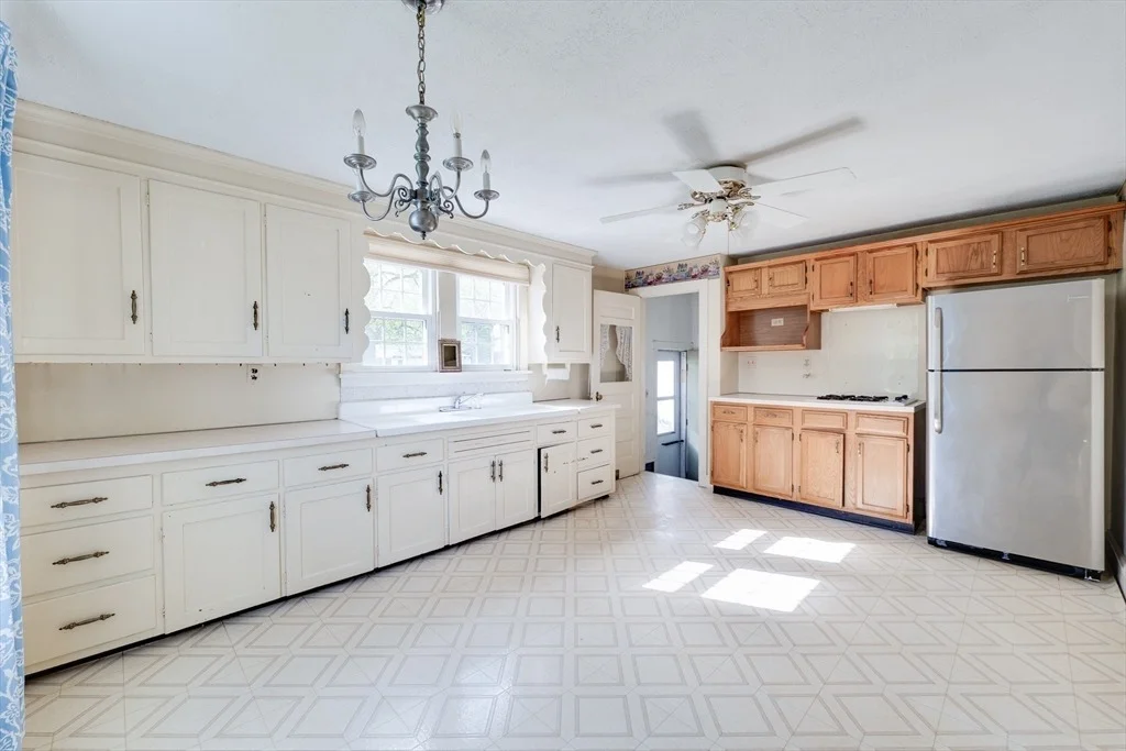 Photo of 39 Harold Ave