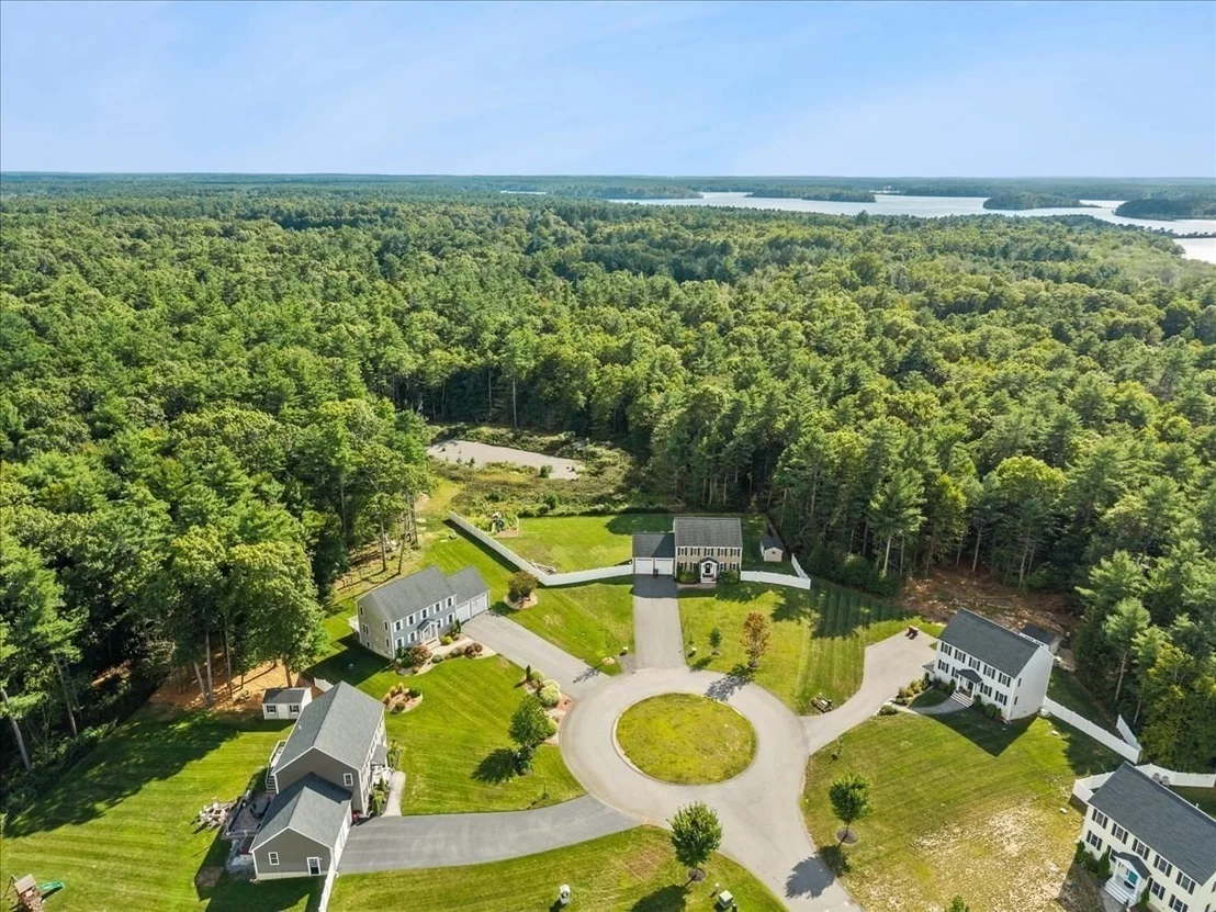 Photo of 32 Pocksha Dr