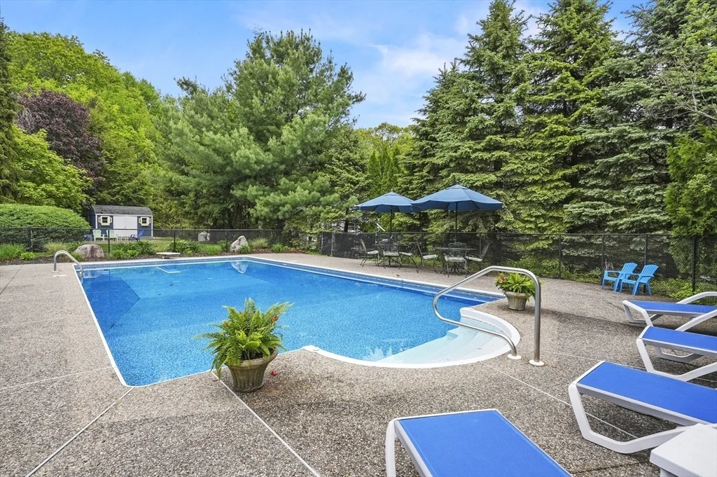 Photo of 19 Wachusett Circle
