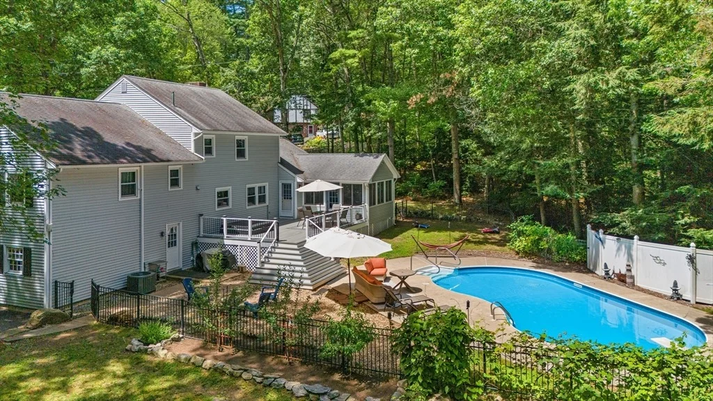 Photo of 85 Wire Rd
