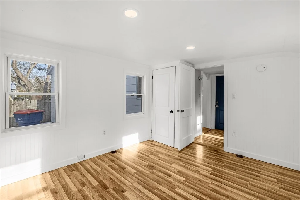 Photo of 2 Oakdale St