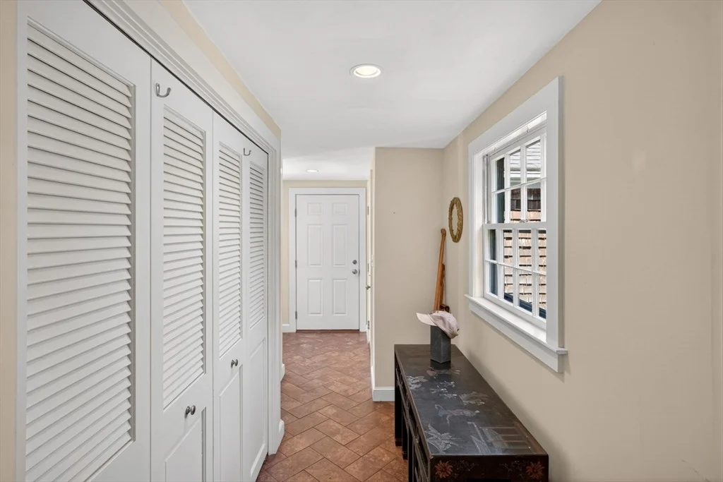 Photo of 20 Pine Street