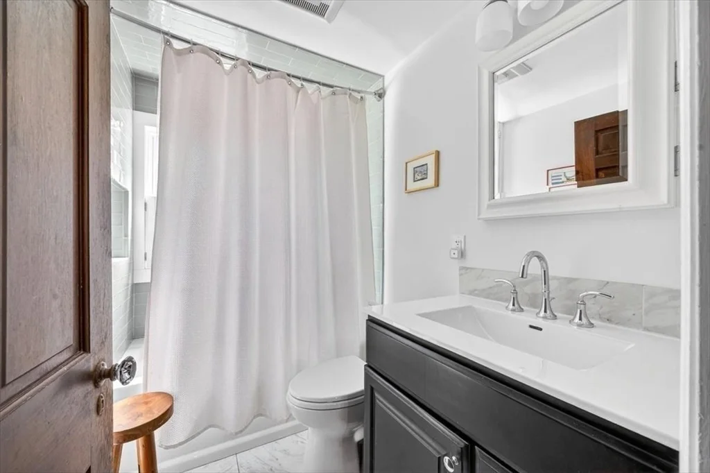 Photo of 51 Elm St