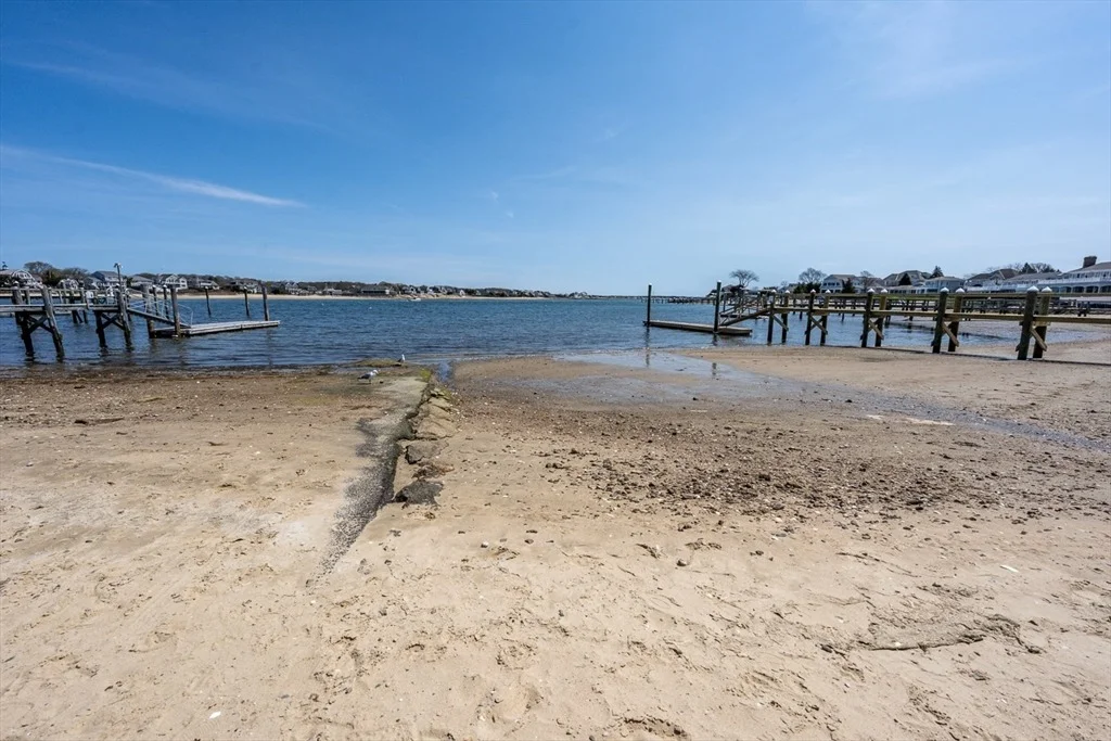 Photo of 33 Island View Rd