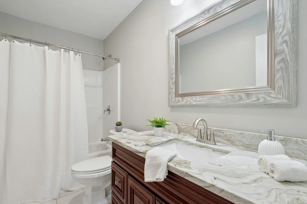 Photo of 129 Derby St