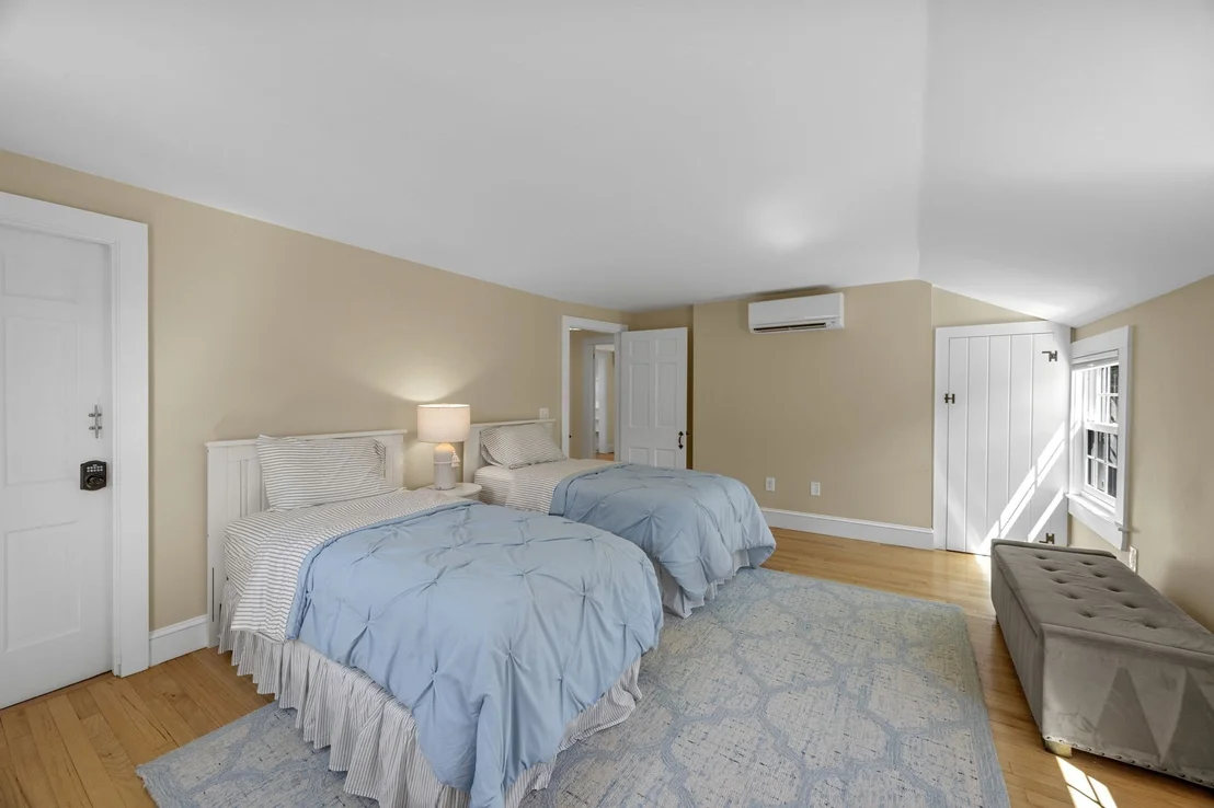 Photo of 23-27 Swift Ave