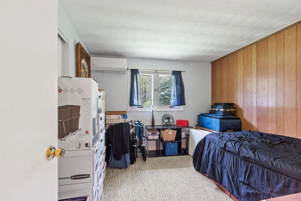 Photo of 40 Ruthellen Road