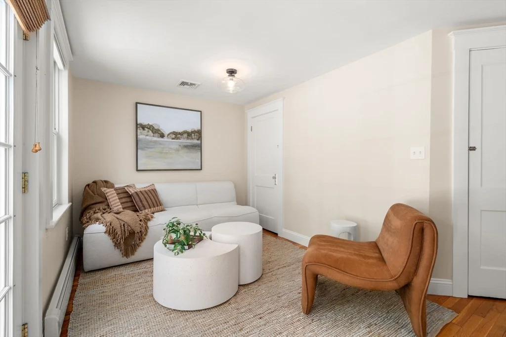 Photo of 91 Henderson St