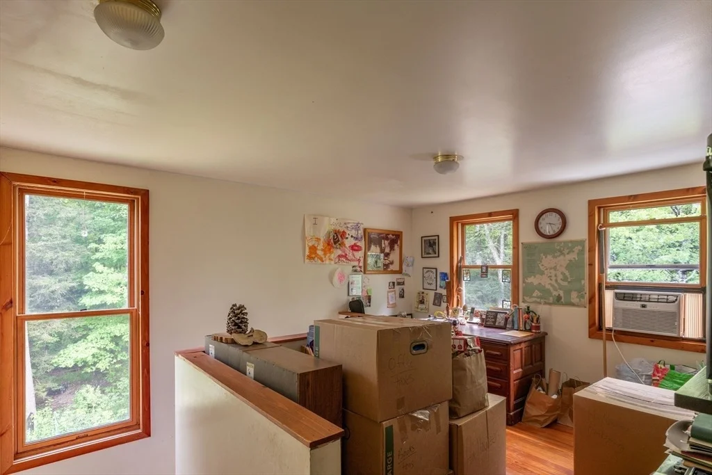 Photo of 425 Dingle Rd