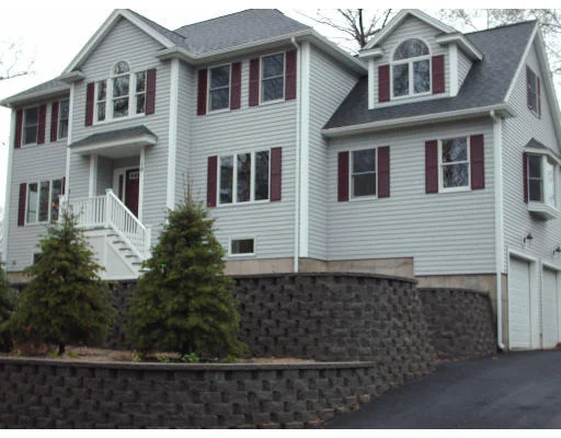 Photo of 19 Algonquin Drive
