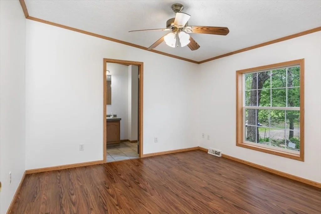 Photo of 98 Hurricane Rd