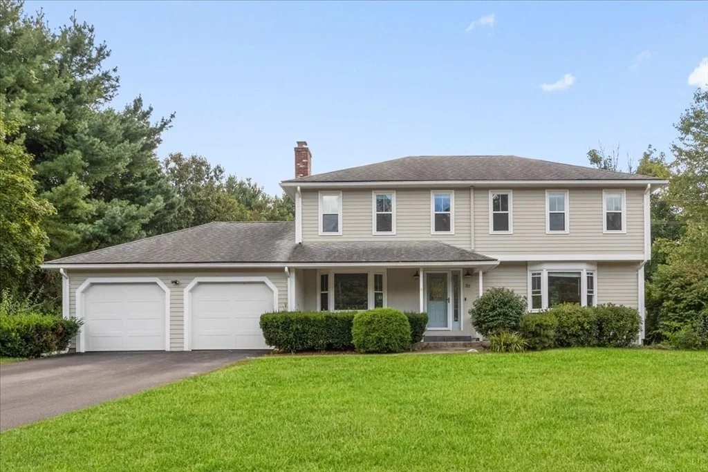 Photo of 33 Barnstable Rd