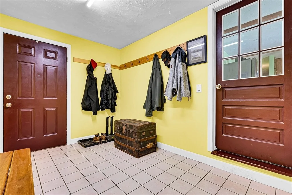 Photo of 102 Lower Gore Rd