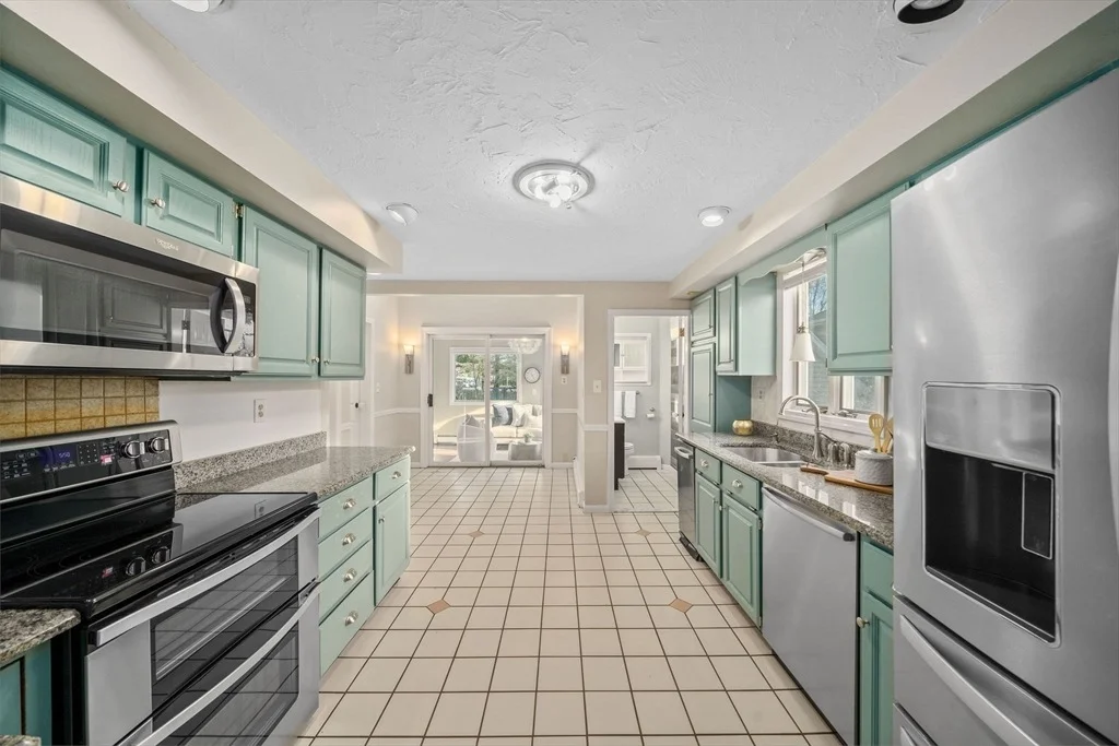 Photo of 86 Cabot Ave