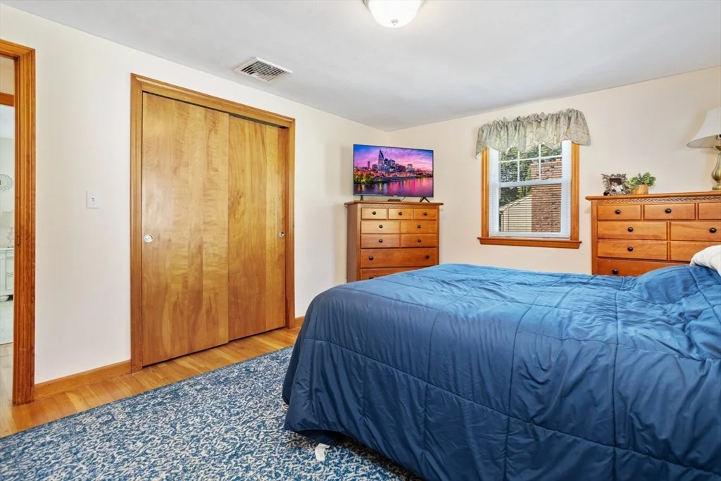 Photo of 44 Blueridge Ave