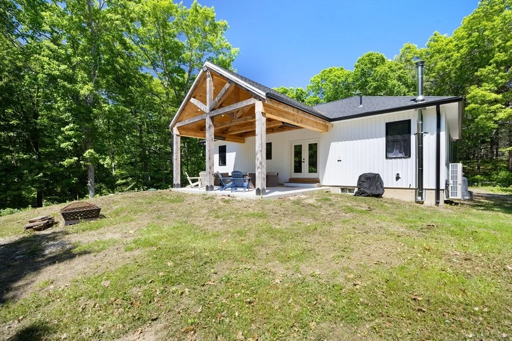 Photo of 115 Webster Road