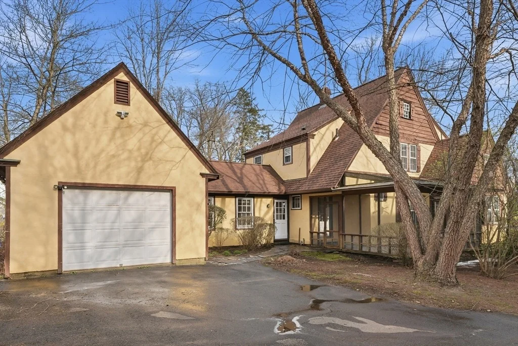 Photo of 104 Spring St