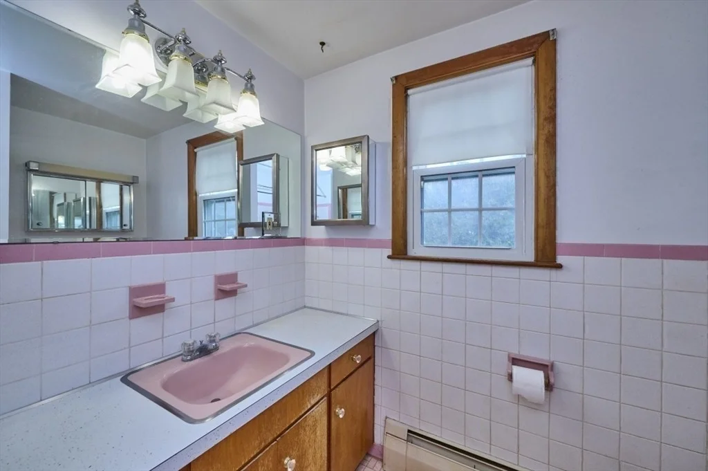 Photo of 18 Gardner Ave.