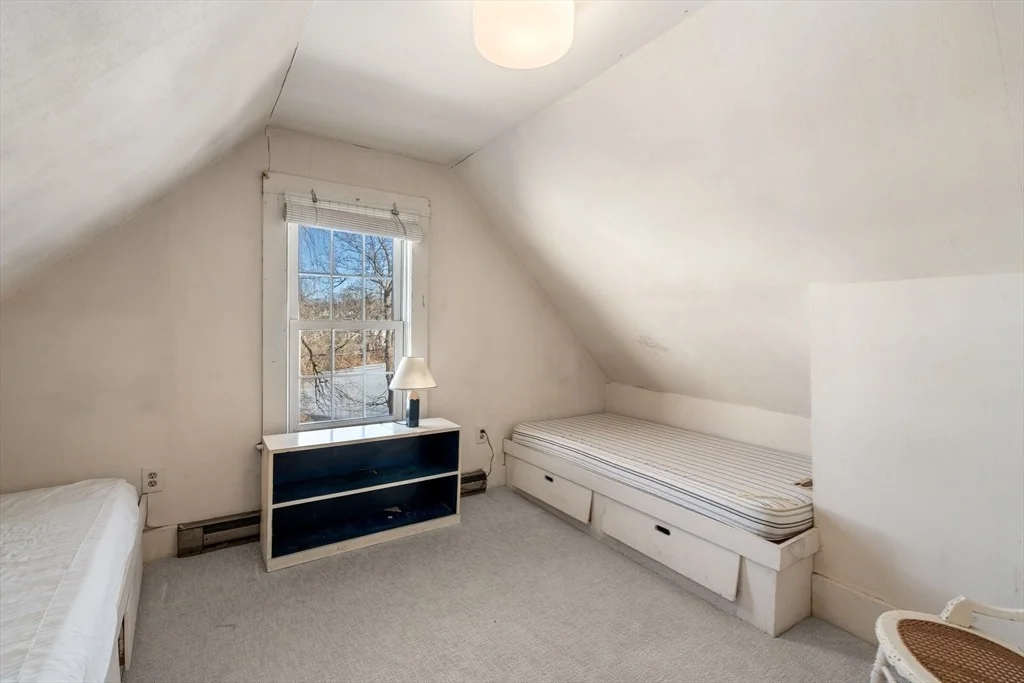 Photo of 122 Forest St