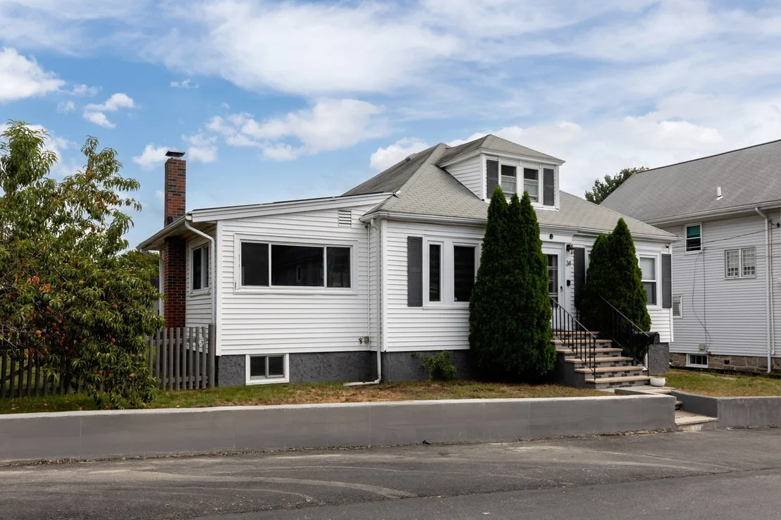 Photo of 34 Farrington Ave