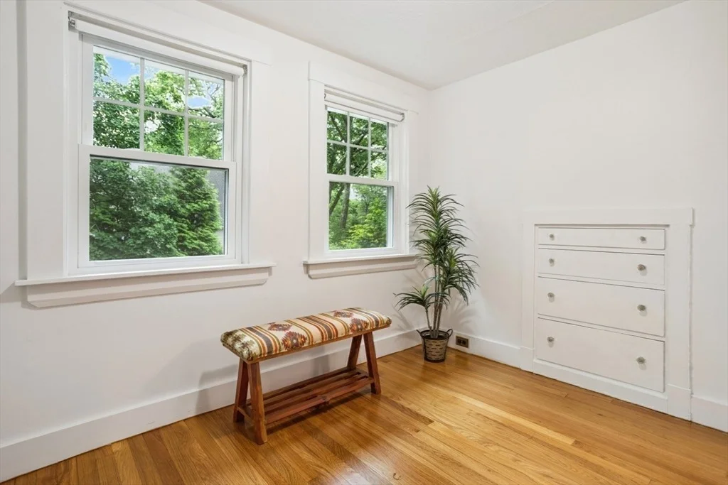 Photo of 71 Winthrop Ave