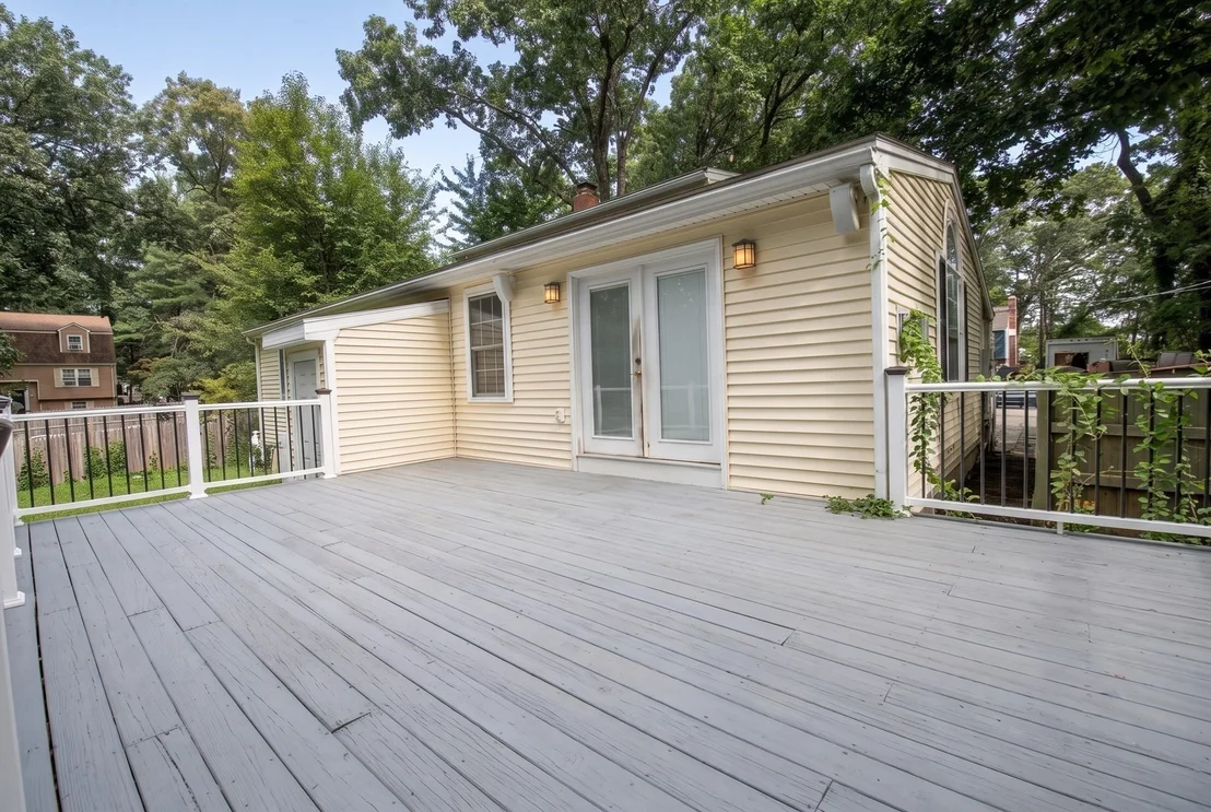 Photo of 19 Fieldcrest Ter