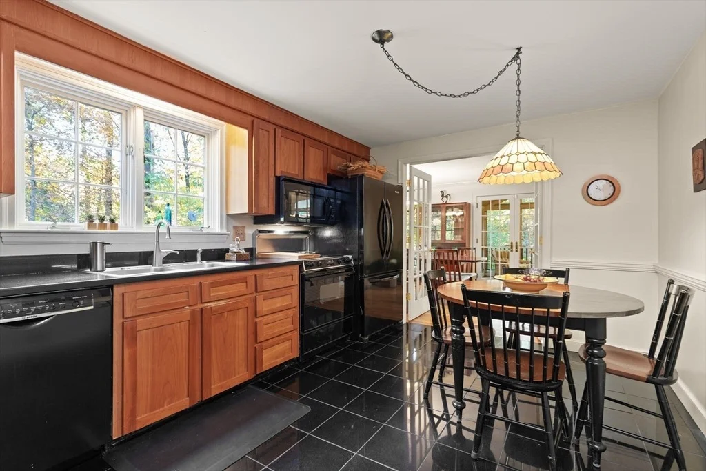 Photo of 16 Blacksmith Dr