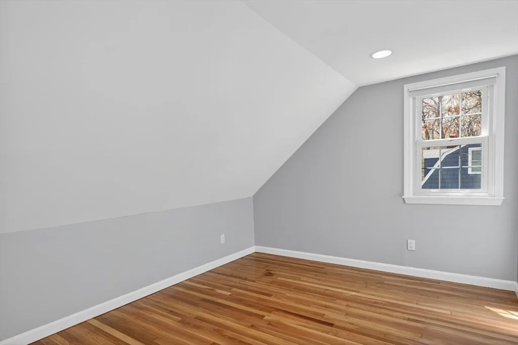 Photo of 125 Hemlock Dr
