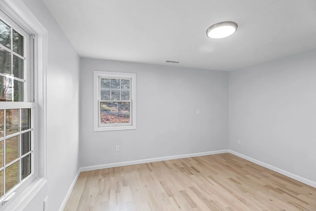Photo of 143 James St