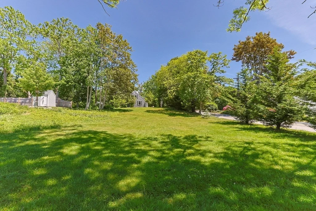 Photo of 417 Commerce Rd