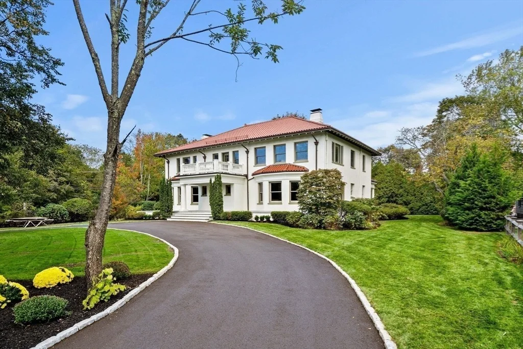 Photo of 2 Ocean Avenue