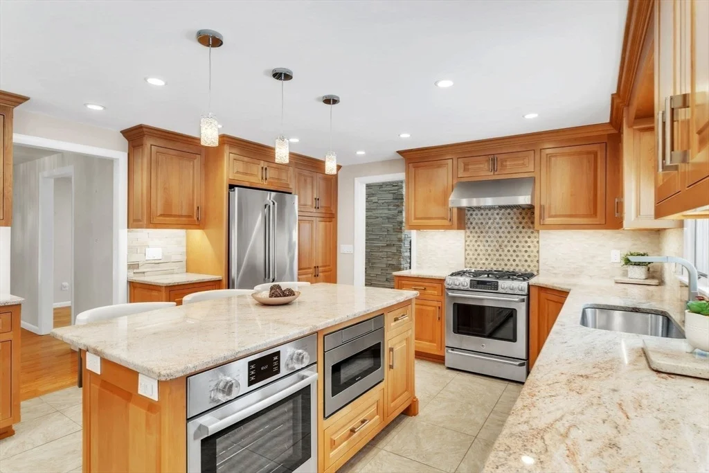Photo of 292 Pinewood Dr
