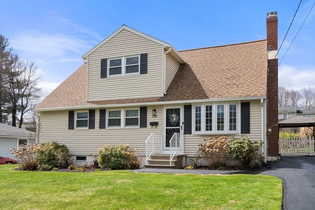 Photo of 228 Saint Nicholas Ave