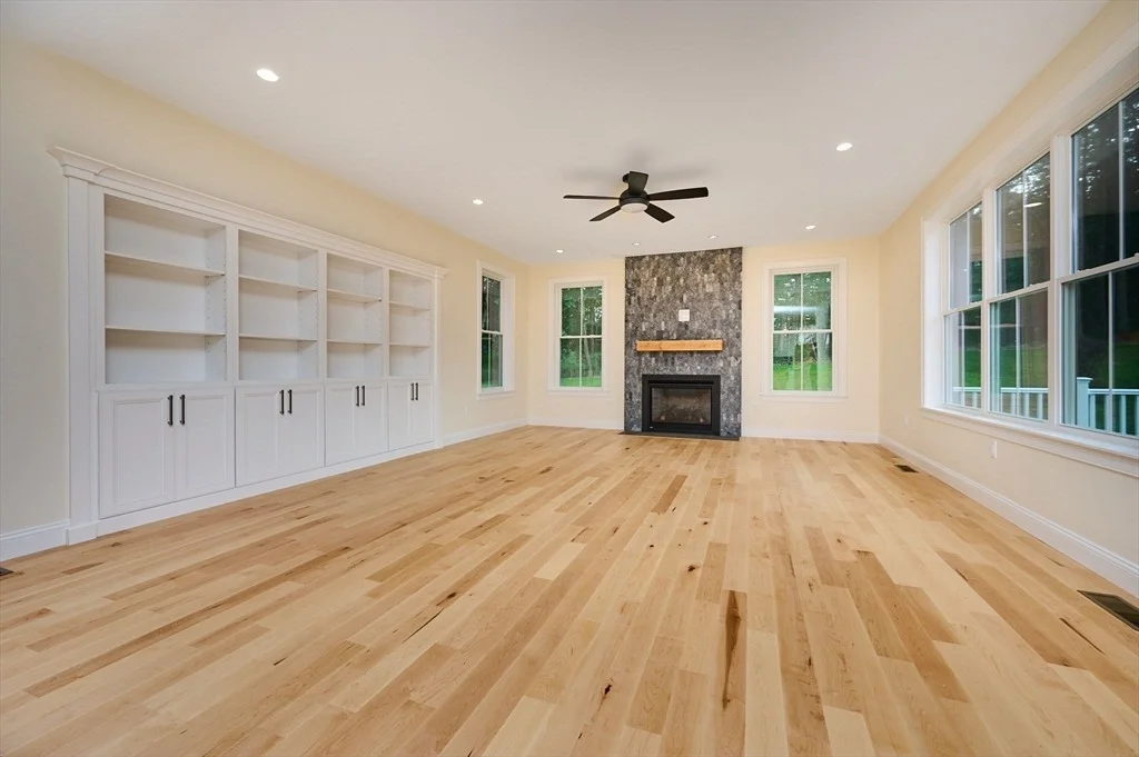 Photo of 230 Hendrick