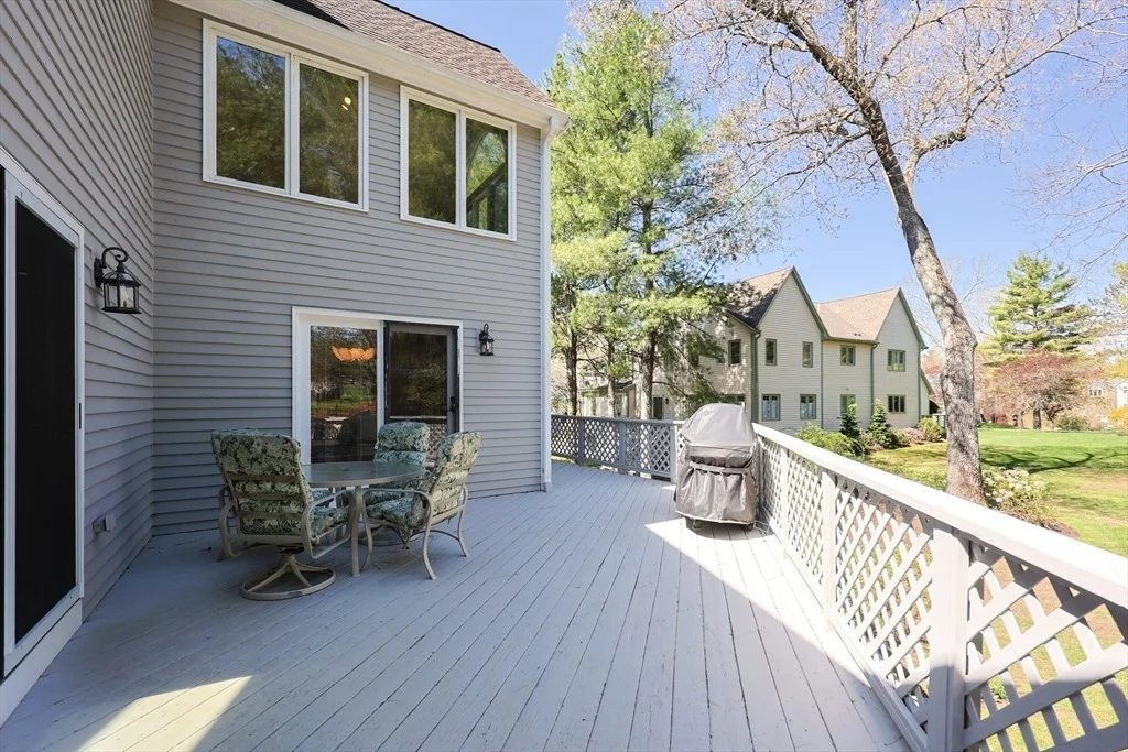 Photo of 8 Fieldstone Lane