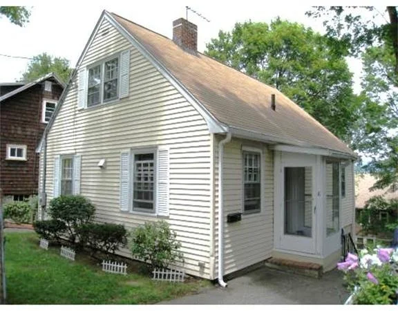Photo of 8 Lorne Rd