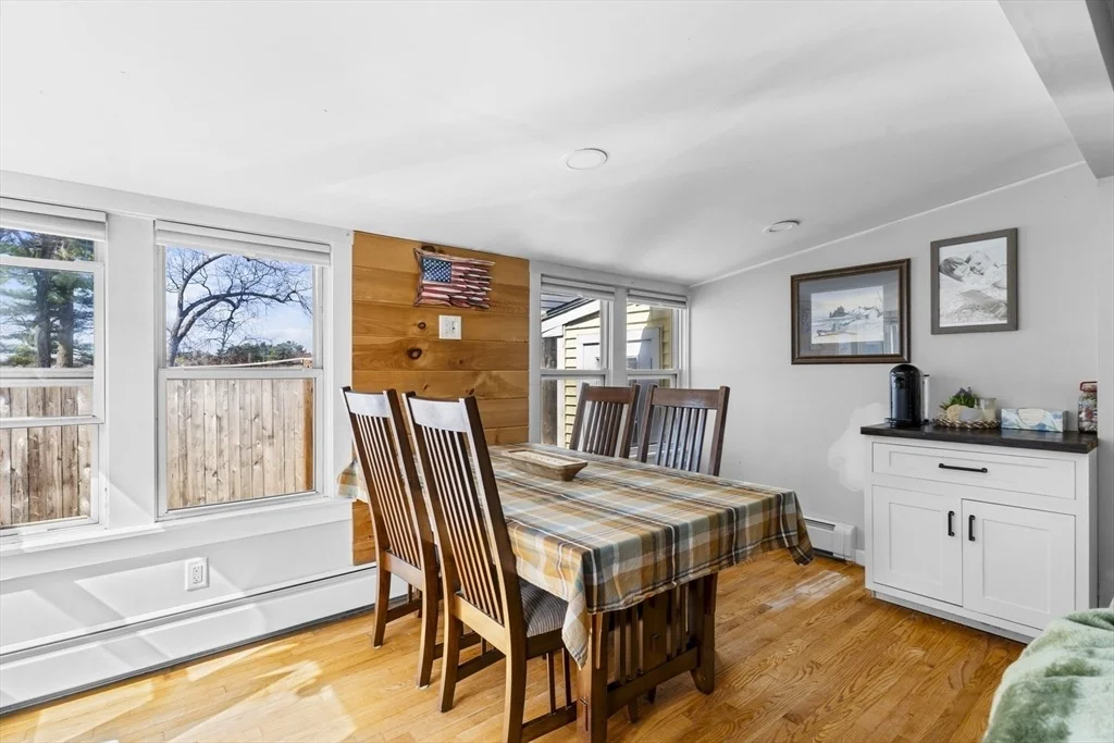 Photo of 10 Beach Rd